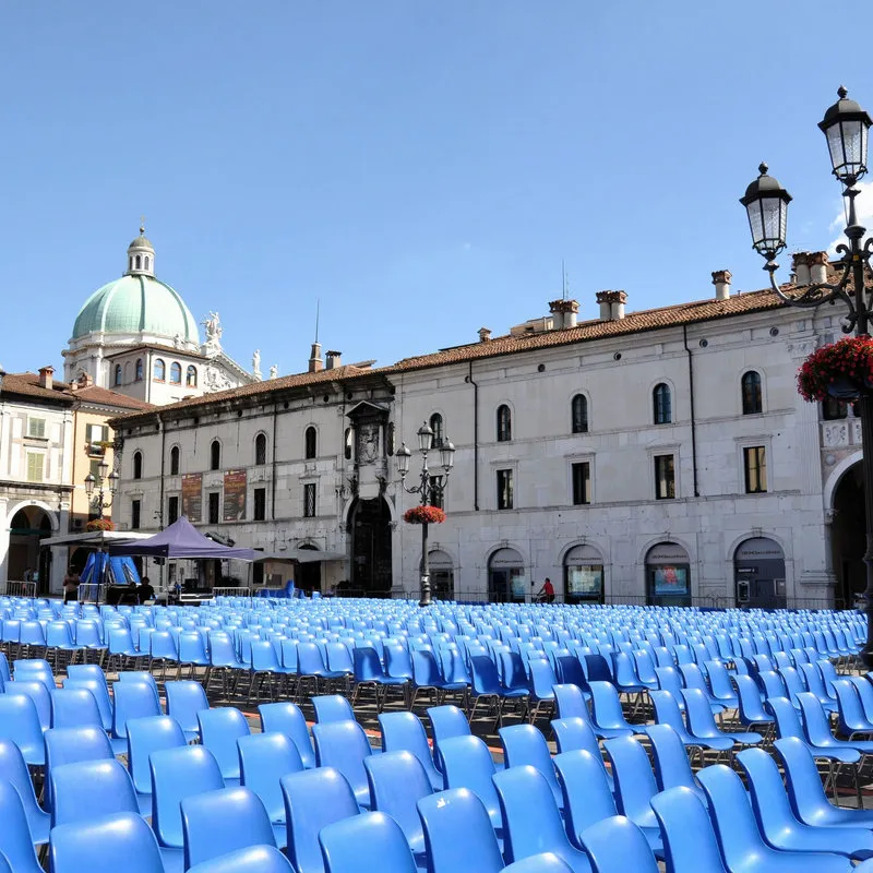 Lancio di prodotto con allestimento personalizzato